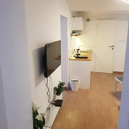 Apartman Inter With Free Parking *