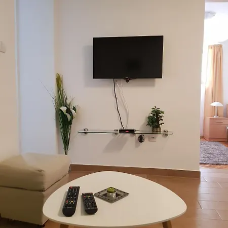 Apartament Inter With Free Parking Belgrad