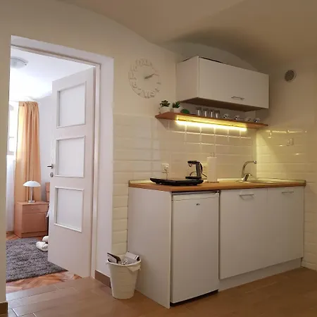 Inter With Free Parking Apartman Belgrade